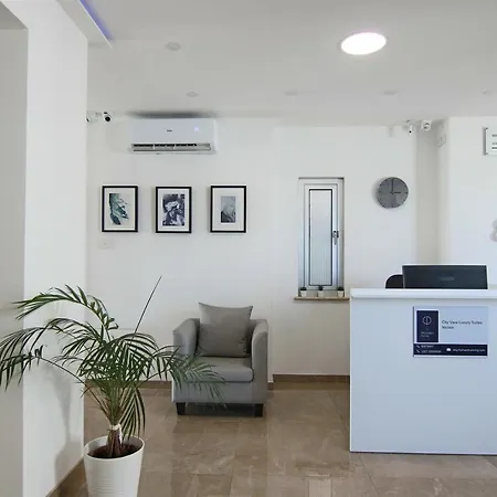 Apartment Phaedrus Living: Luxury 505